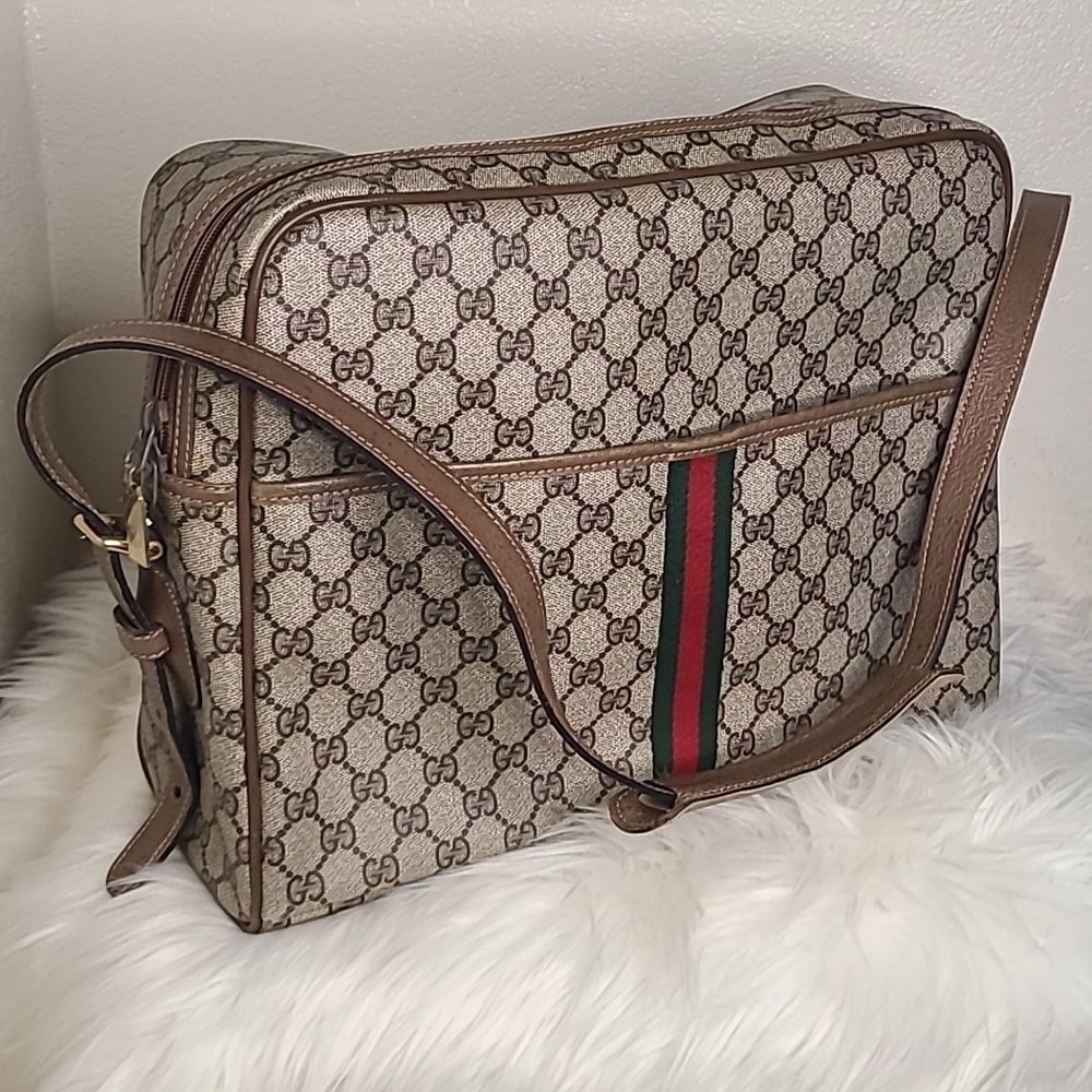 💯 Authentic Gucci Handbag with Cherryline 🍀 - Picture 13 of 13